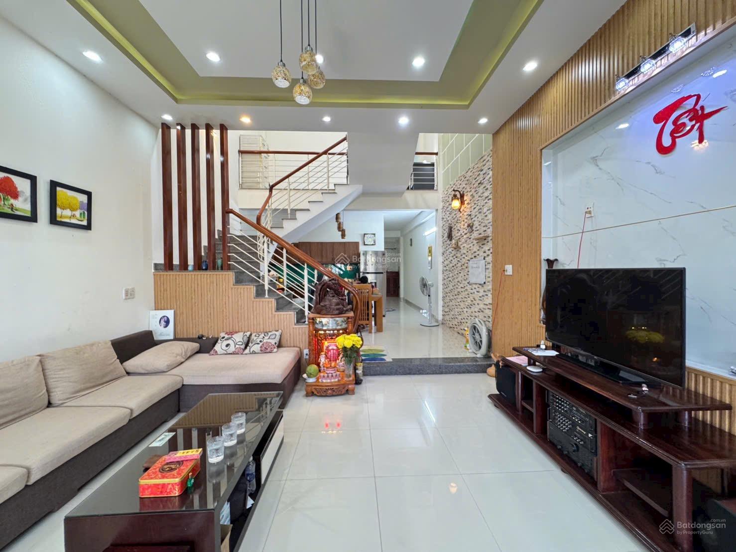 Bán nhà 2 tầng 2 mê đường 5.5m Võ Quảng - Hoà Xuân