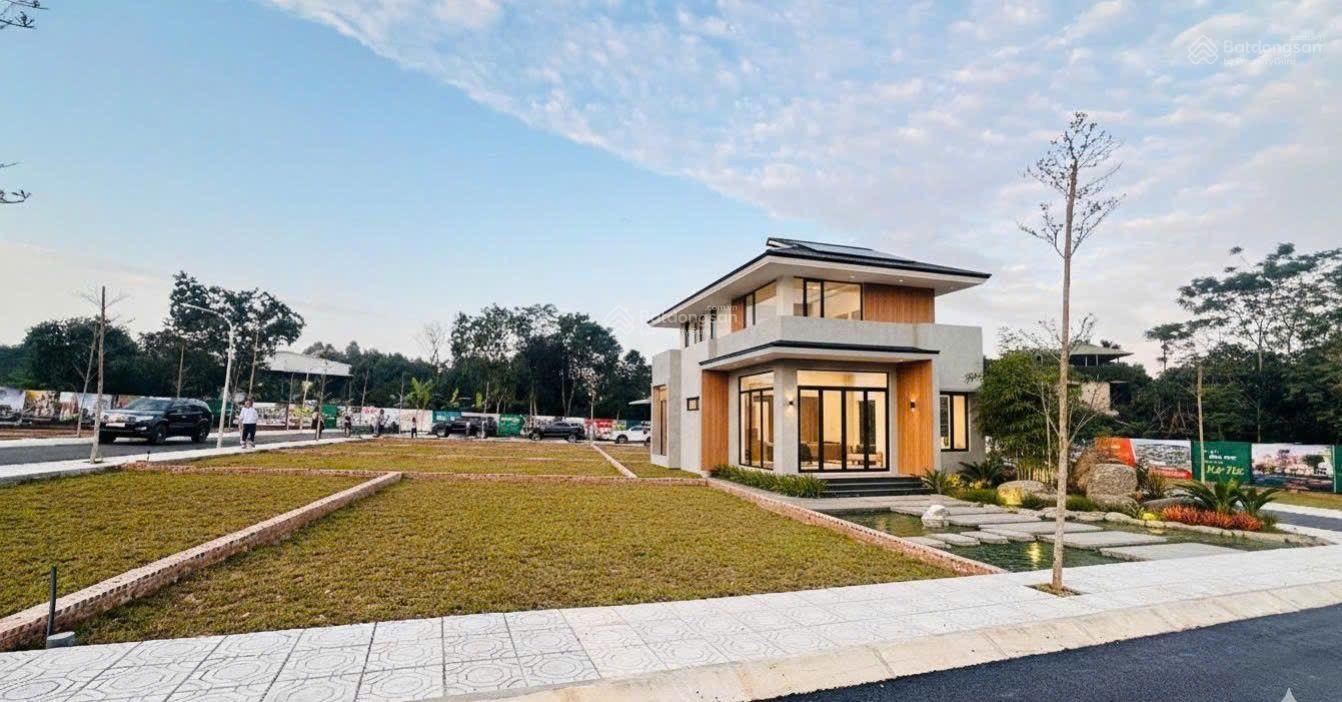 Siêu hiếm! Bán 100m2 đất tại phú cát, Hoà Lạc sẵn sổ đỏ giá nhỉnh 2 tỷ cạnh ĐHQG Hà Nội chỉ 800m