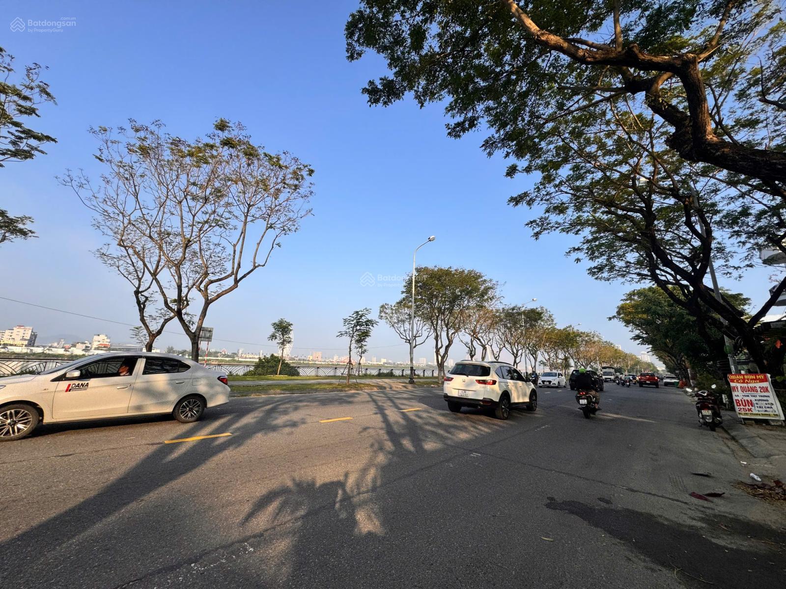 BÁN TOÀ NHÀ 7 TẦNG - TRẦN HƯNG ĐẠO 130M2 (6,5X20) , DTSD 830M2 - 37 TỶ