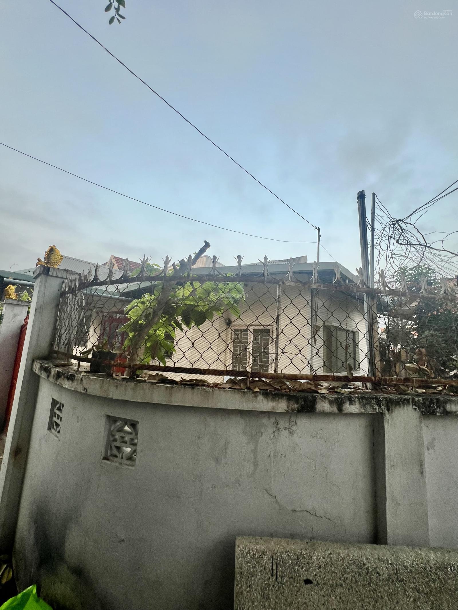 Bán đất lô góc 2 mặt tiền khu Kiến Thiết, Q9  330m2  Ngang 15m cực đẹp xây biệt thự