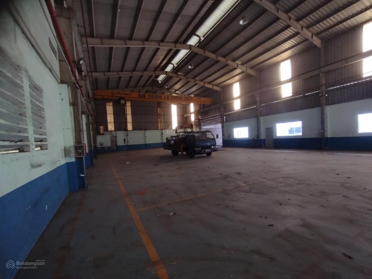 Cho thuê kho 600m2 tại Ngọc Thụy, Bồ Đề, Long Biên. khung thép mái tôn, cao 6m, giá 35 triệu Cho thuê kho 600m2 tại Ngọc Thụy, Bồ Đề, Long Biên. khung thép mái tôn, cao 6m, giá 35 triệu