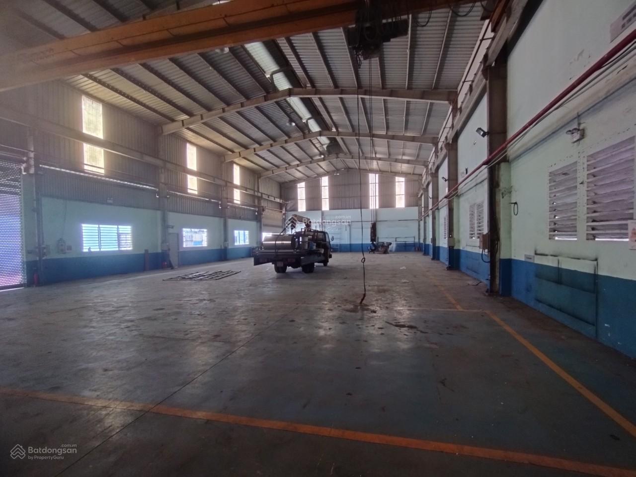 Cho thuê kho 600m2 tại Ngọc Thụy, Bồ Đề, Long Biên. khung thép mái tôn, cao 6m, giá 35 triệu Cho thuê kho 600m2 tại Ngọc Thụy, Bồ Đề, Long Biên. khung thép mái tôn, cao 6m, giá 35 triệu