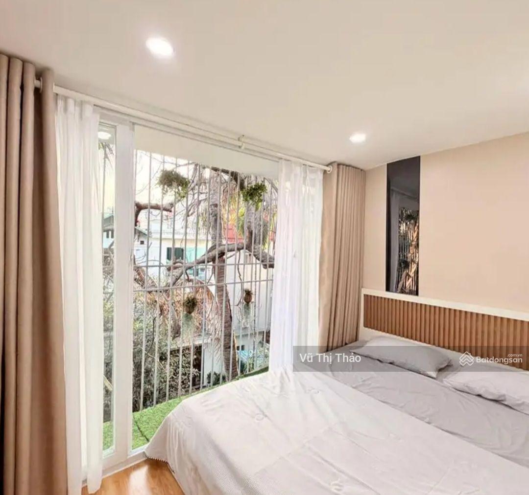 CHÍNH CHỦ BÁN NHÀ TẬP THỂ CHÙA BỘC, KIM LIÊN, 95M, 3PN, 2WC, 3 BAN CÔNG, CÓ SÂN RỘNG, Ô TÔ ĐỖ CỬA