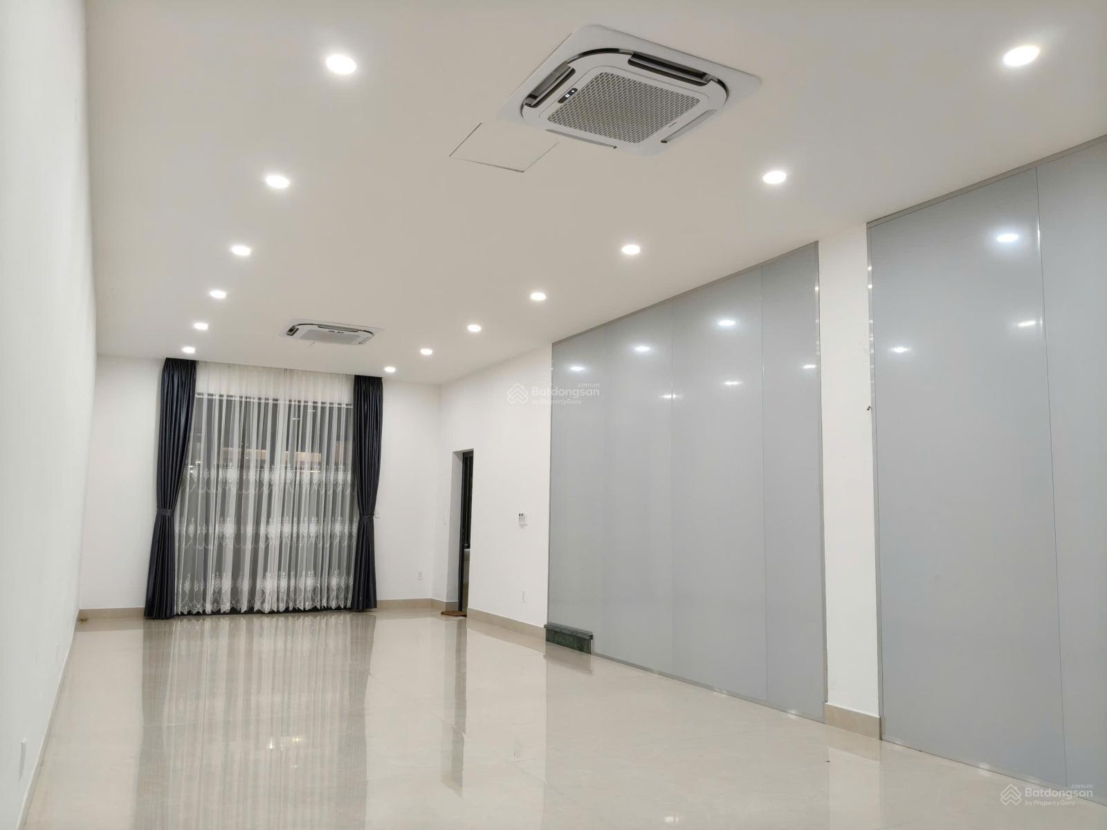 Cho Thuê Tầng Trệt 126m2 Khu Manhattan Vinhomes Grand Park Giá 13 triệu Cho Thuê Tầng Trệt 126m2 Khu Manhattan Vinhomes Grand Park Giá 13 triệu