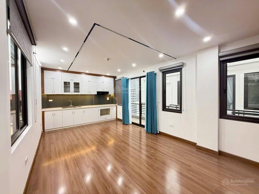 Chính chủ cho thuê nhà 60m2 x4T mới tinh phố hoàng quốc việt giá 15tr vào luôn