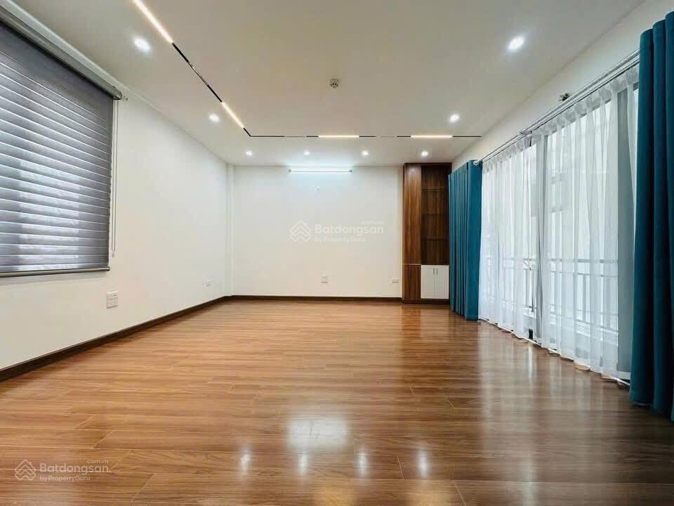 Chính chủ cho thuê nhà 60m2 x4T mới tinh phố hoàng quốc việt giá 15tr vào luôn