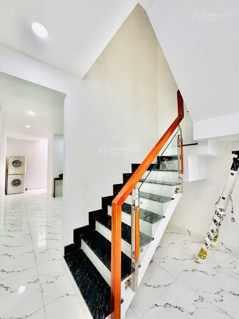 HẺM XE HƠI ĐẬU CỬA NGÀY ĐÊM - 54M2 CN ĐỦ - TƯƠNG LAI MẶT TIỀN ĐƯỜNG 14M - NGAY CHỢ THẠCH ĐÀ HẺM XE HƠI ĐẬU CỬA NGÀY ĐÊM - 54M2 CN ĐỦ - TƯƠNG LAI MẶT TIỀN ĐƯỜNG 14M - NGAY CHỢ THẠCH ĐÀ