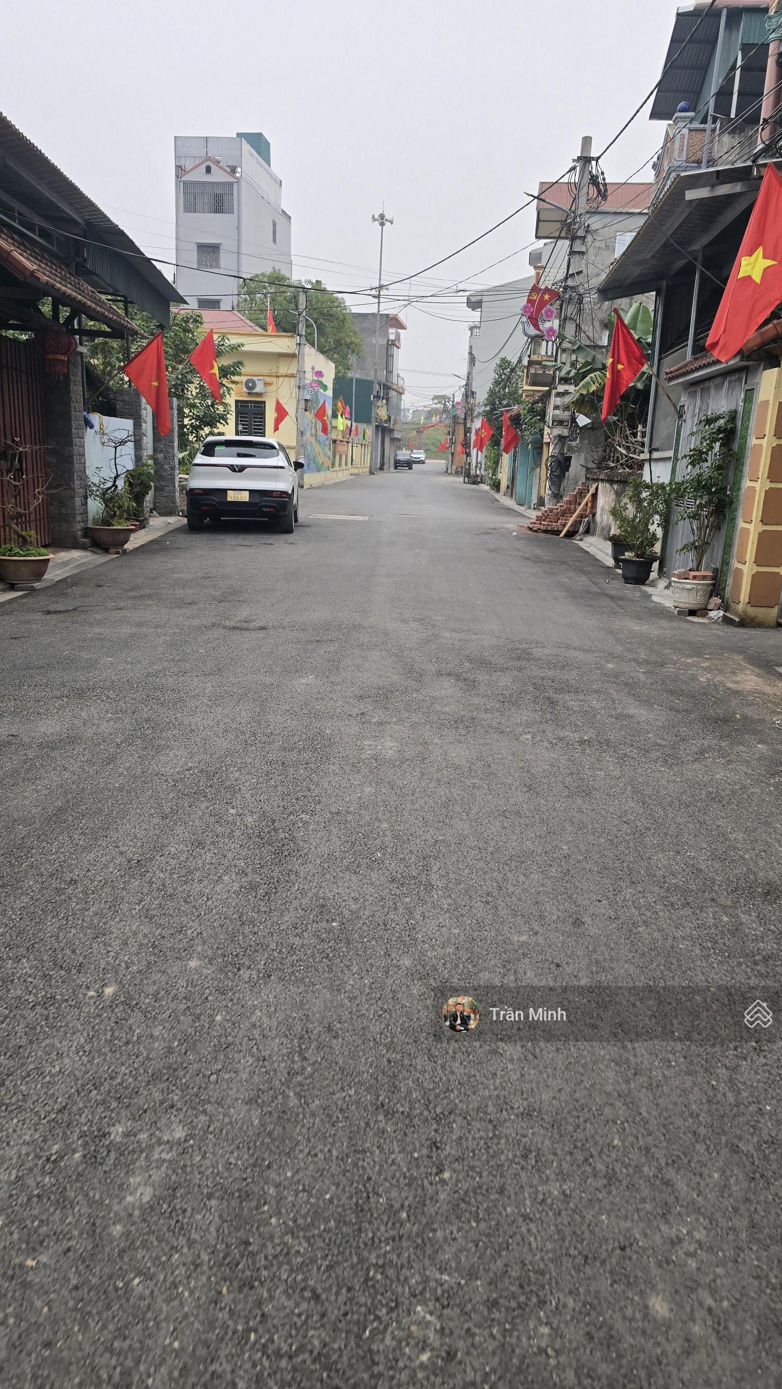 BÁN MẢNH ĐẸP TẠI TRỤC CHÍNH KINH DOANH - THÔN PHÚC THỌ - MAI LÂM - ĐÔNG ANH . (trong đê ).