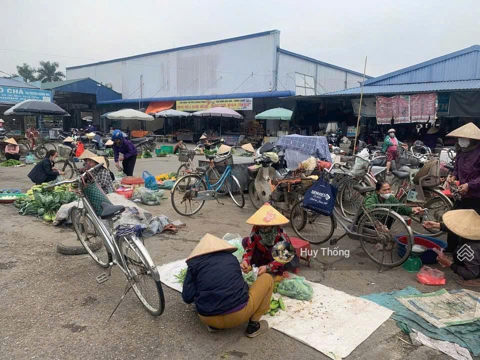 Bán gấp trước tết 79,2m2 mặt chợ đêm Lương Sơn, Giá 4,x tỷ. Giáp Xuân Mai, Hà Nội 5km.