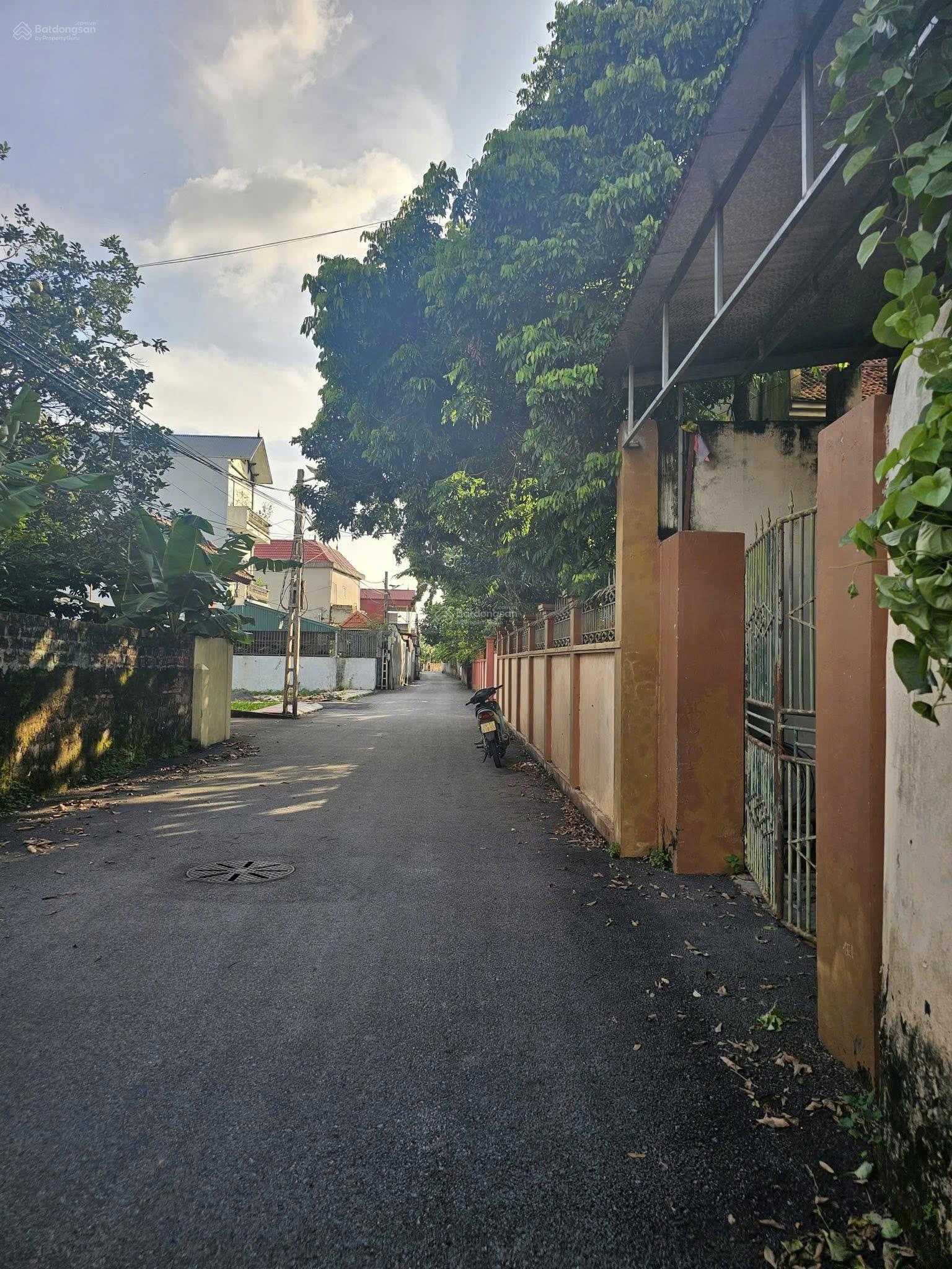 Bán gấp mảnh đất vị trí vàng Bột Xuyên, Mỹ Đức, giá hời, pháp lý rõ ràng