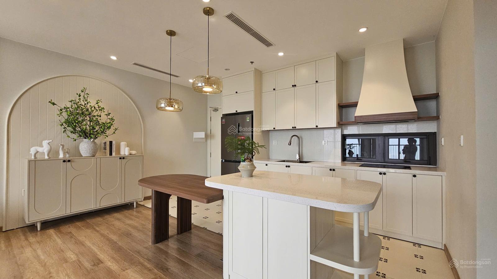 Bán CC đẹp tại The Landmark Ecopark, 10,6 tỷ, 93m2, 3PN, 2WC, đầy đủ tiện ích