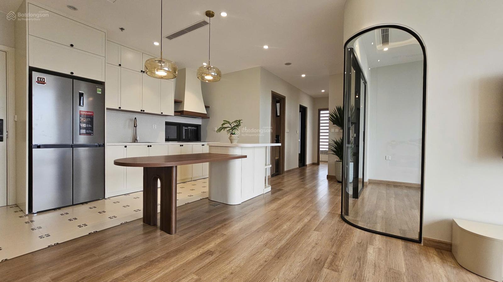 Bán CC đẹp tại The Landmark Ecopark, 10,6 tỷ, 93m2, 3PN, 2WC, đầy đủ tiện ích