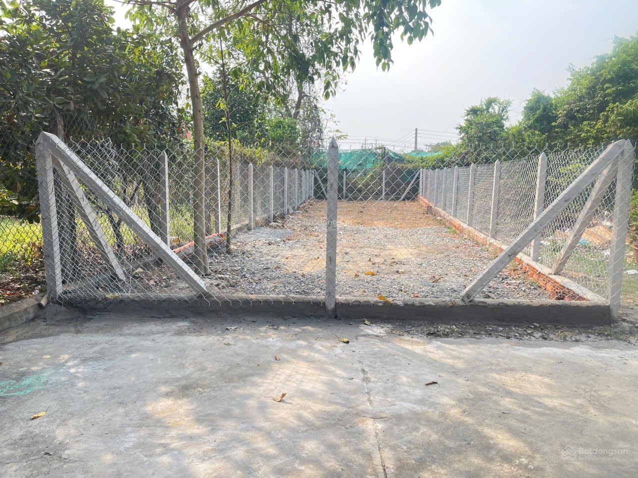 Chủ kí gửi lô đất Diện tích 126,9m2 ngay QL13 đi vào 200m, Cách Ngã Ba Suối Giữa 1km, thổ cư, SHR Chủ kí gửi lô đất Diện tích 126,9m2 ngay QL13 đi vào 200m, Cách Ngã Ba Suối Giữa 1km, thổ cư, SHR