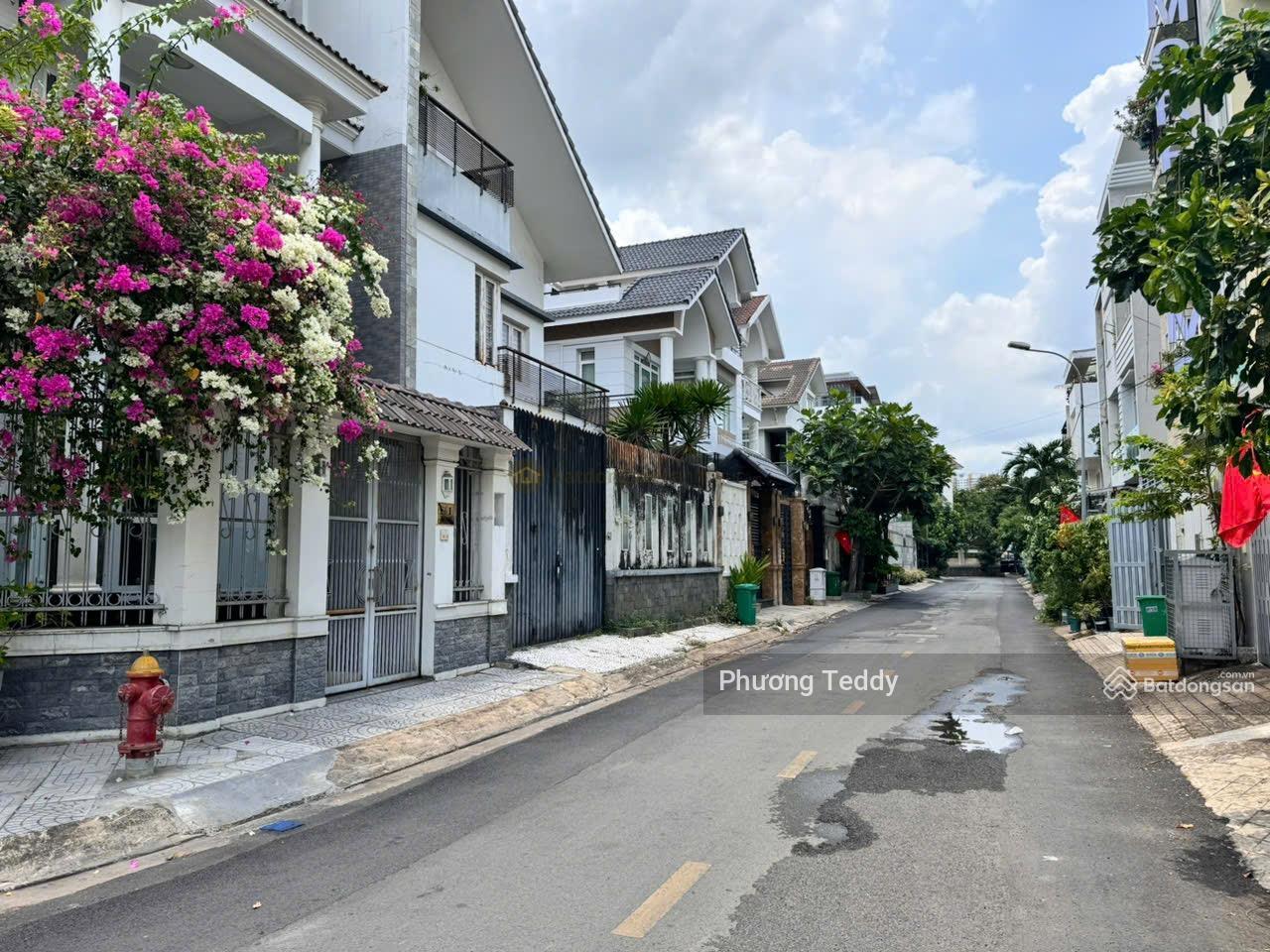 Rẻ nhất khu vực! Bán gấp biệt thự Trần Lựu, An Phú ( 10 x 20m, 3 tầng, HĐT 150 tr/th), giá 43 tỷ