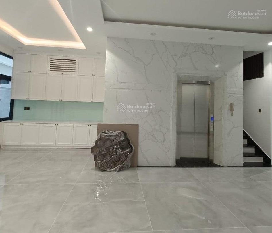 Cho thuê nhà phố liền kề 84m2 sử dụng giá 30 triệu/tháng tại Vinhomes Grand Park. Lh 0828 030 ***