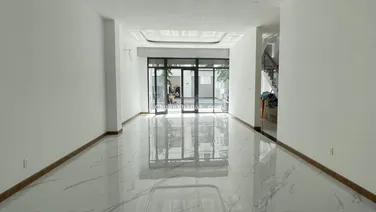 Cho thuê nhà phố liền kề 84m2 sử dụng giá 30 triệu/tháng tại Vinhomes Grand Park. Lh 0828 030 ***