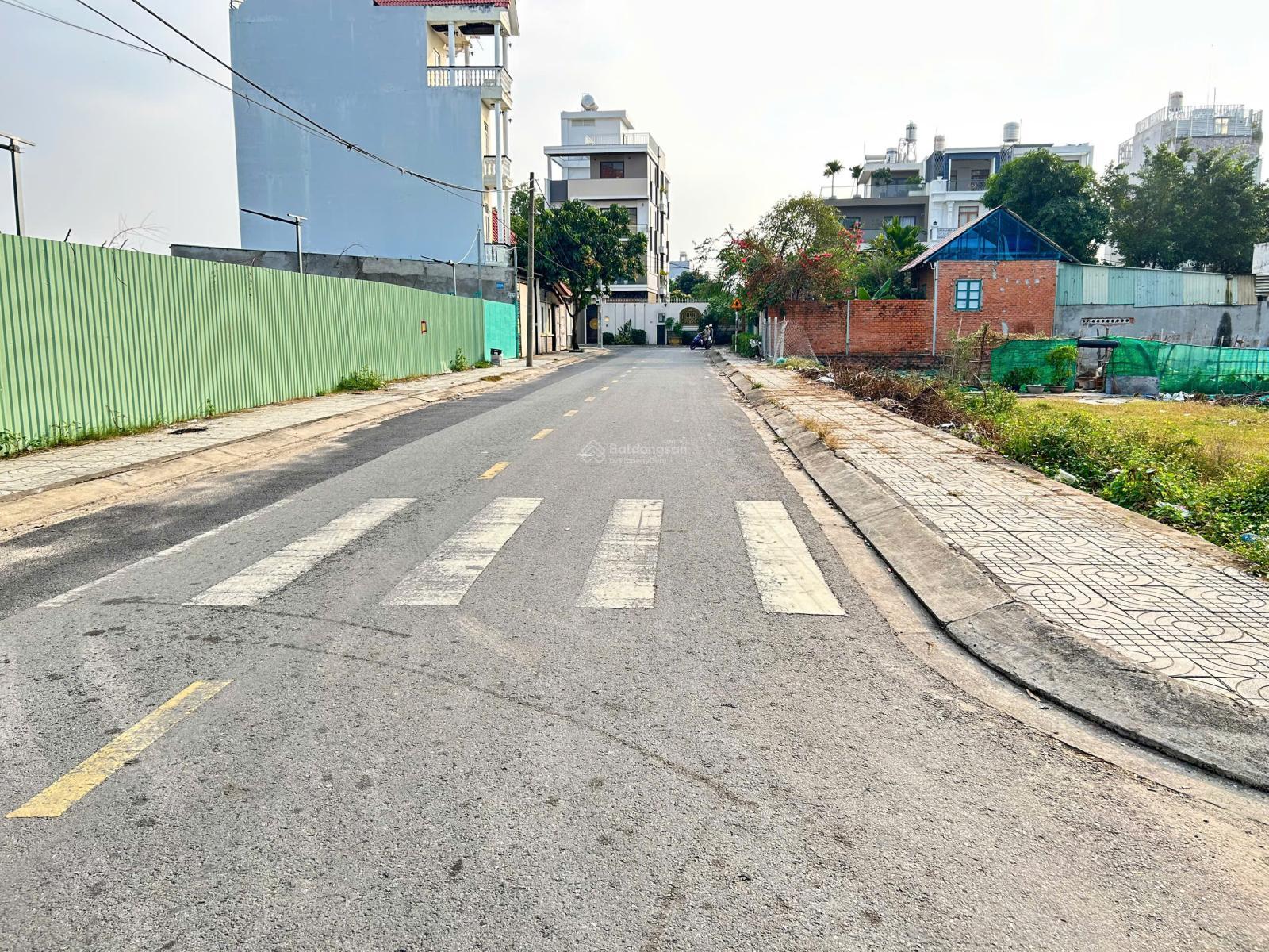 Đất 8.1m x11m, Thổ cư, Mặt tiền Tân Xuân, Khu Quang Hùng, sau lưng Quán Cô Chủ Nhỏ, Giá 5.28 tỷ tl