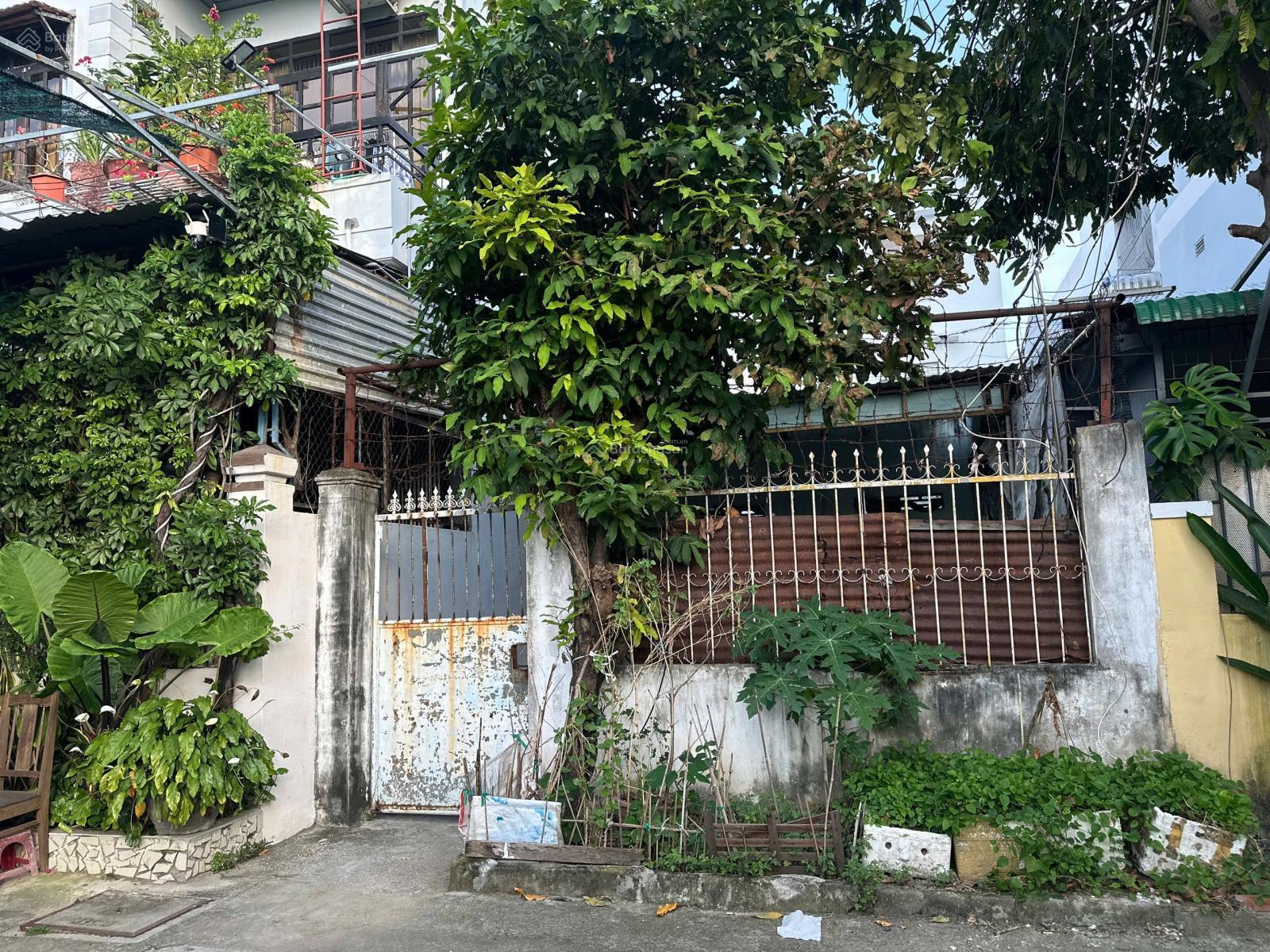 Bán đất mặt tiền SỬ HY NHAN - vĩnh hoà diện tích 90,7 m ngang 6 m cách biển 260 m giá 74 tr / m2