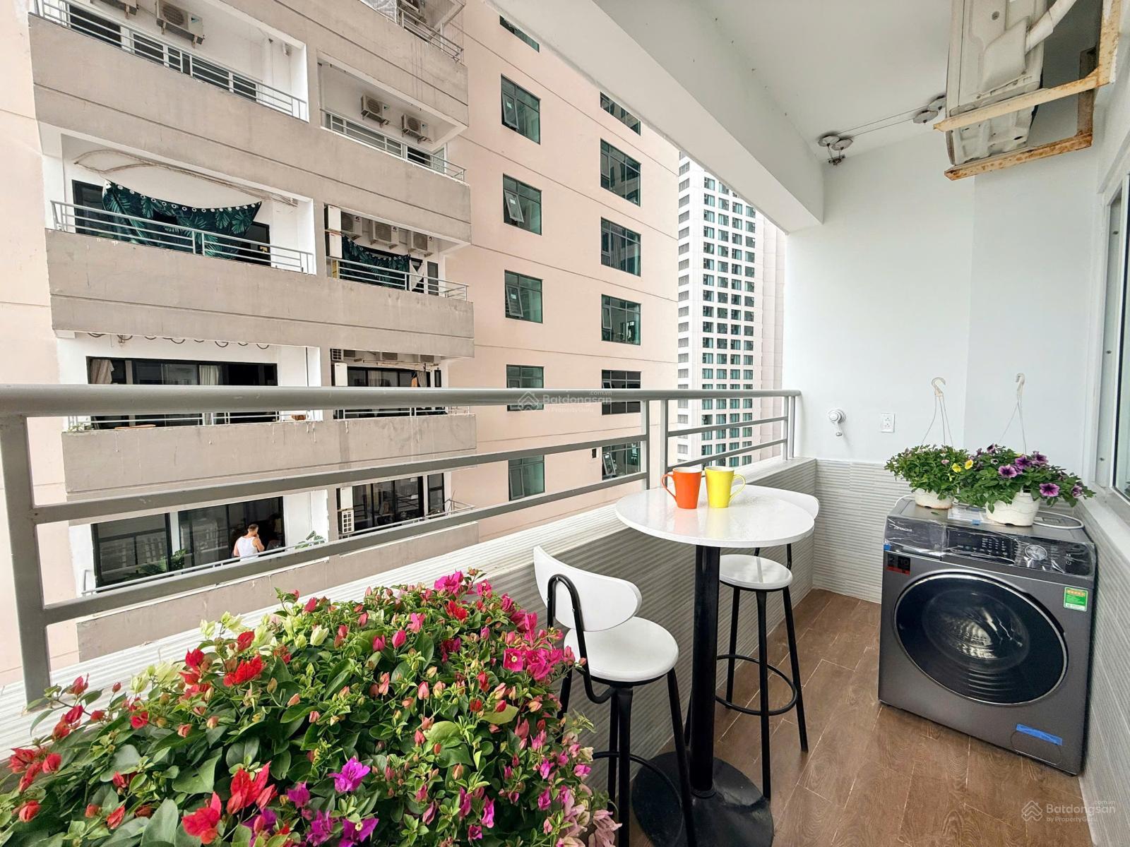 Lý Yến | chủ gửi bán căn hộ 2116 - tòa OC2B | view Đông Bắc xéo biển - tầng đẹp