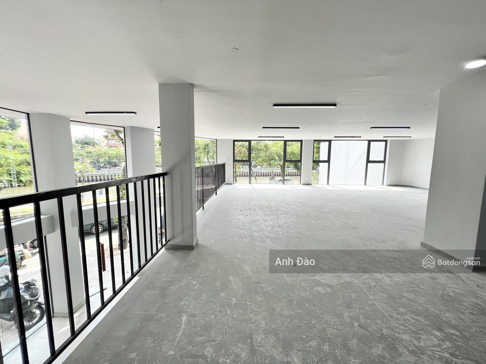 Cho thuê nguyên căn mặt tiền đường Hoàng Văn Thụ gần trung tâm triển lãm Tân Bình Cho thuê nguyên căn mặt tiền đường Hoàng Văn Thụ gần trung tâm triển lãm Tân Bình