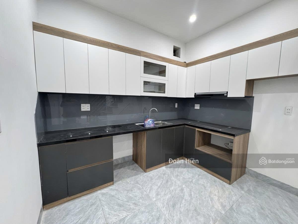 Chỉ hơn 8t bạn đã có ngay 1 ngôi nhà Thuỵ Khuê, buổi sáng thể dục Hồ Tây, dt 40m, 20m ra ô tô tránh