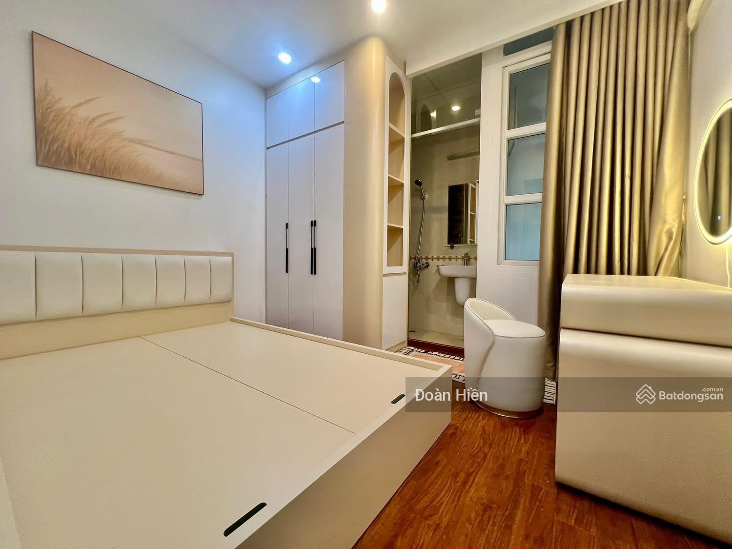 Chỉ hơn 8t bạn đã có ngay 1 ngôi nhà Thuỵ Khuê, buổi sáng thể dục Hồ Tây, dt 40m, 20m ra ô tô tránh