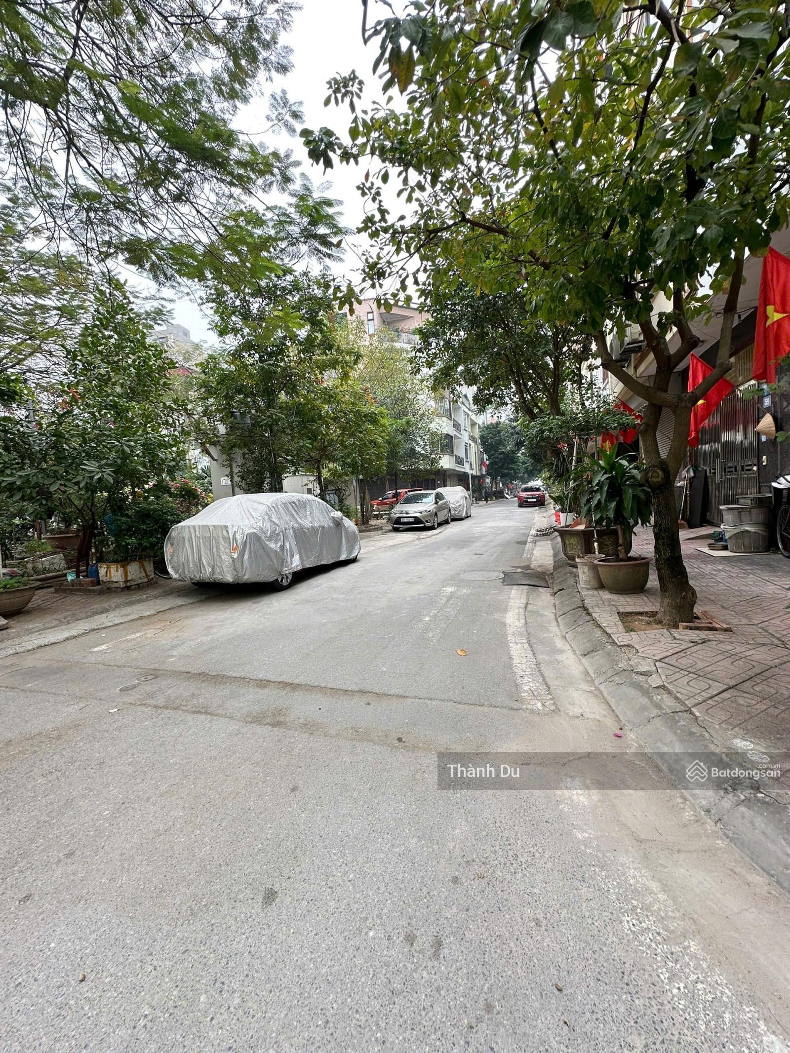 CHO THUÊ NGUYÊN CĂN TOÀ NHÀ MỚI TINH 7 TẦNG THANG MÁY - Thông Sàn PHỐ CỔ LINH - GẦN Hồ Thạch Bàn CHO THUÊ NGUYÊN CĂN TOÀ NHÀ MỚI TINH 7 TẦNG THANG MÁY - Thông Sàn PHỐ CỔ LINH - GẦN Hồ Thạch Bàn