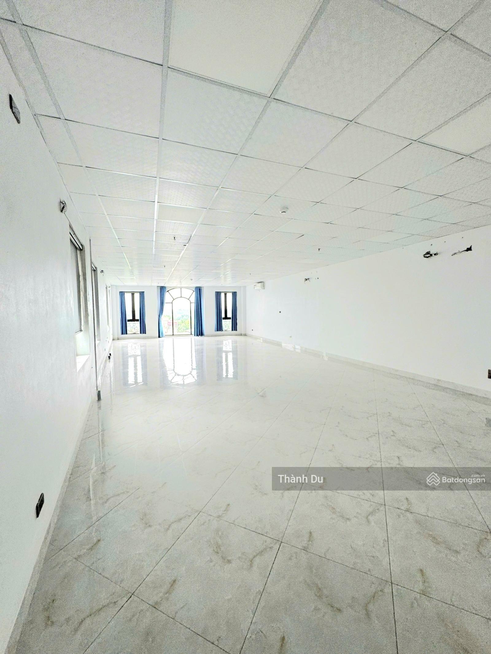 CHO THUÊ NGUYÊN CĂN TOÀ NHÀ MỚI TINH 7 TẦNG THANG MÁY - Thông Sàn PHỐ CỔ LINH - GẦN Hồ Thạch Bàn CHO THUÊ NGUYÊN CĂN TOÀ NHÀ MỚI TINH 7 TẦNG THANG MÁY - Thông Sàn PHỐ CỔ LINH - GẦN Hồ Thạch Bàn