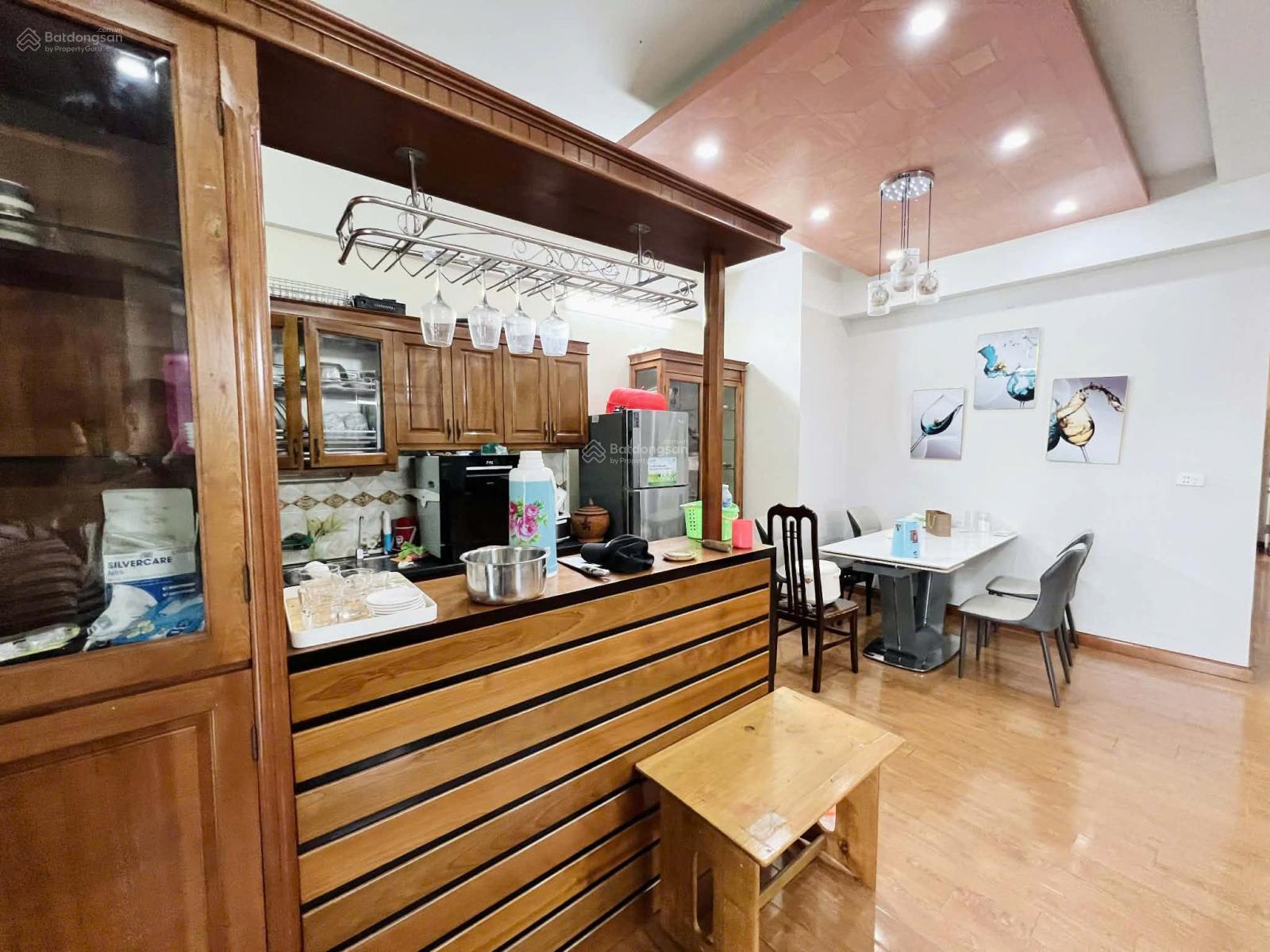 Cần bán căn hộ 3 phòng ngủ 135m2 tại chung cư CT2 Văn Khê, full đồ giá tốt. Sổ đỏ lâu dài Cần bán căn hộ 3 phòng ngủ 135m2 tại chung cư CT2 Văn Khê, full đồ giá tốt. Sổ đỏ lâu dài