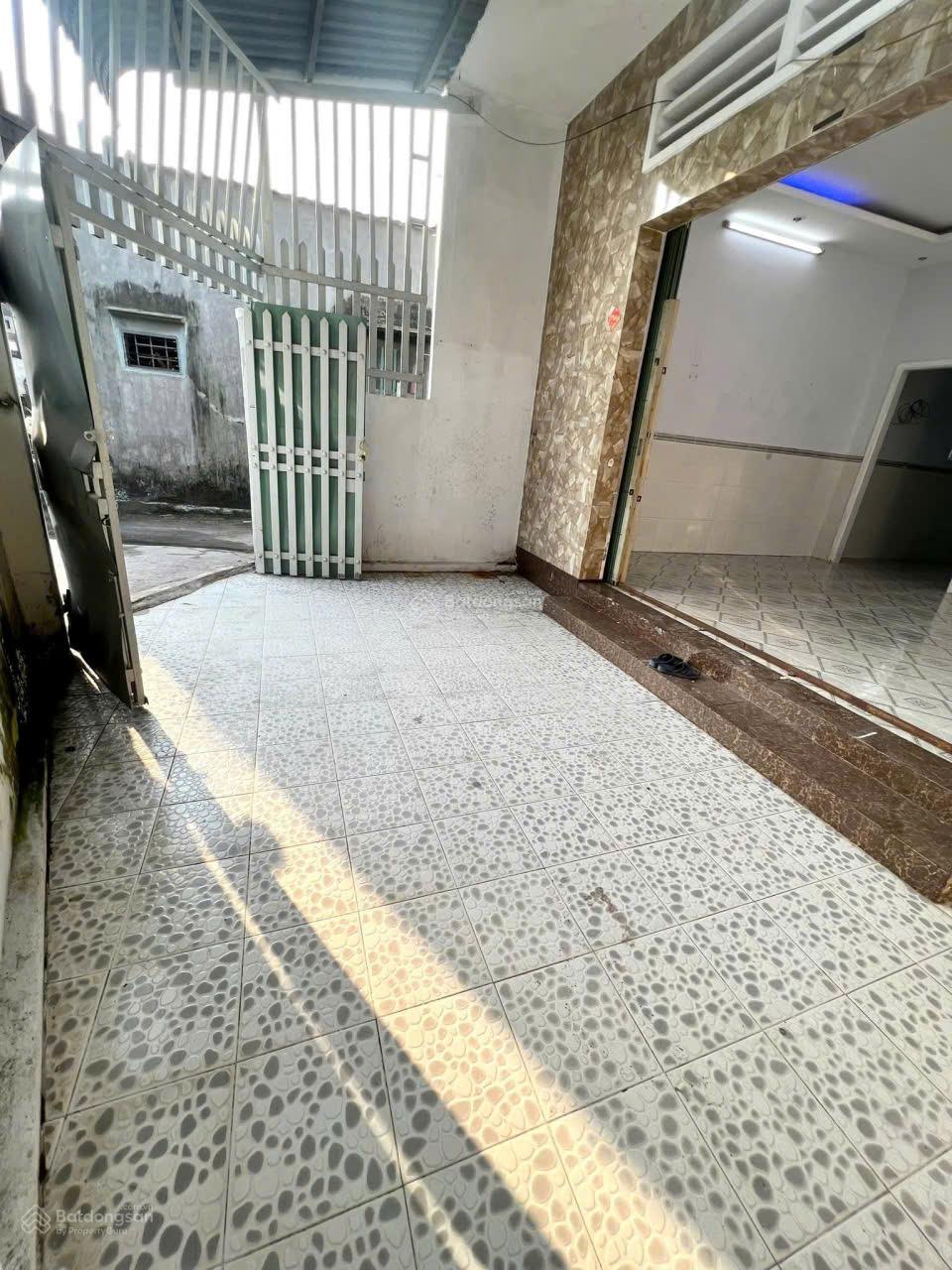 Nhà Tân Vạn Biên Hòa 105m2, đường xe hơi, chỉ 2 tỷ 400tr