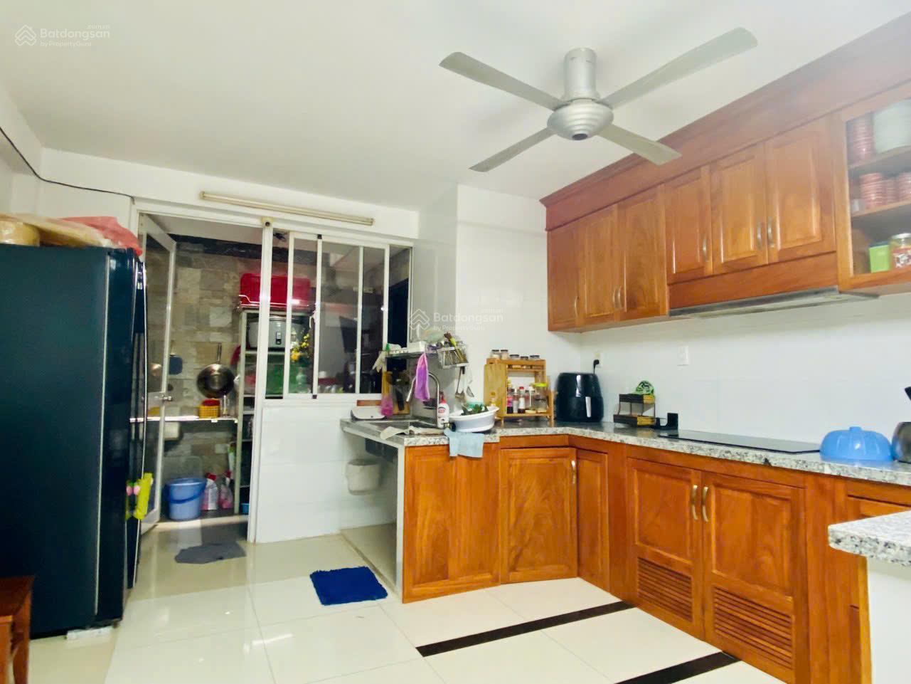 Bán Nhà Mới Đẹp - Mặt tiền Trần Thủ Độ, Phường Phú Thạnh, Quận Tân Phú. 4x18,5m - Đúc 5 Tấm