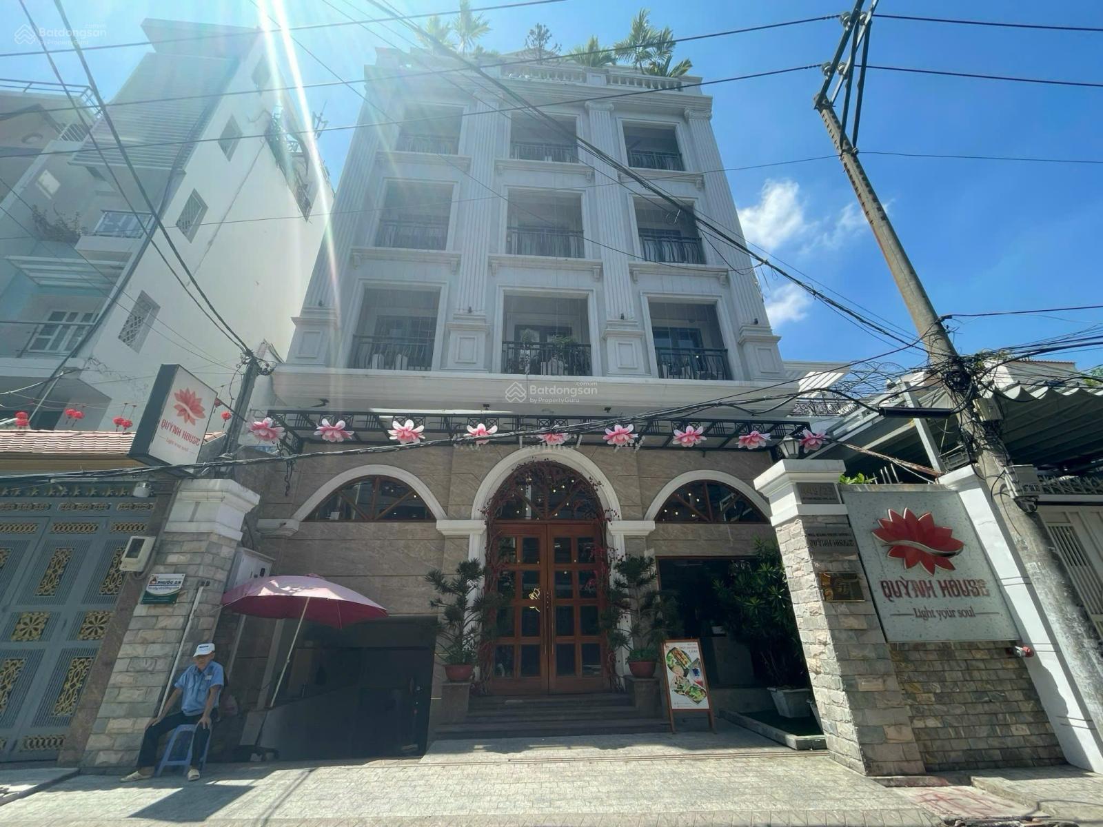 Bán tòa nhà HXH Sư Vạn Hạnh P12 Q10 DT 10m x20m Hầm 7 tầng HĐT 250tr/th giá giảm 9 tỷ