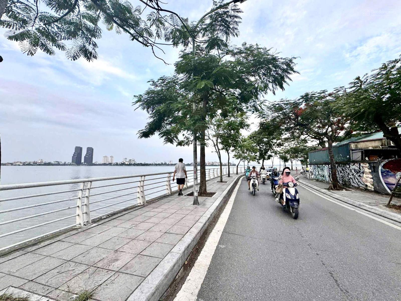 Chính chủ bán mảnh đất Thụy Khuê, Tây Hồ. Đất trống 50m², mặt tiền 5m hiếm, sát phố. Giá 12,5 tỷ