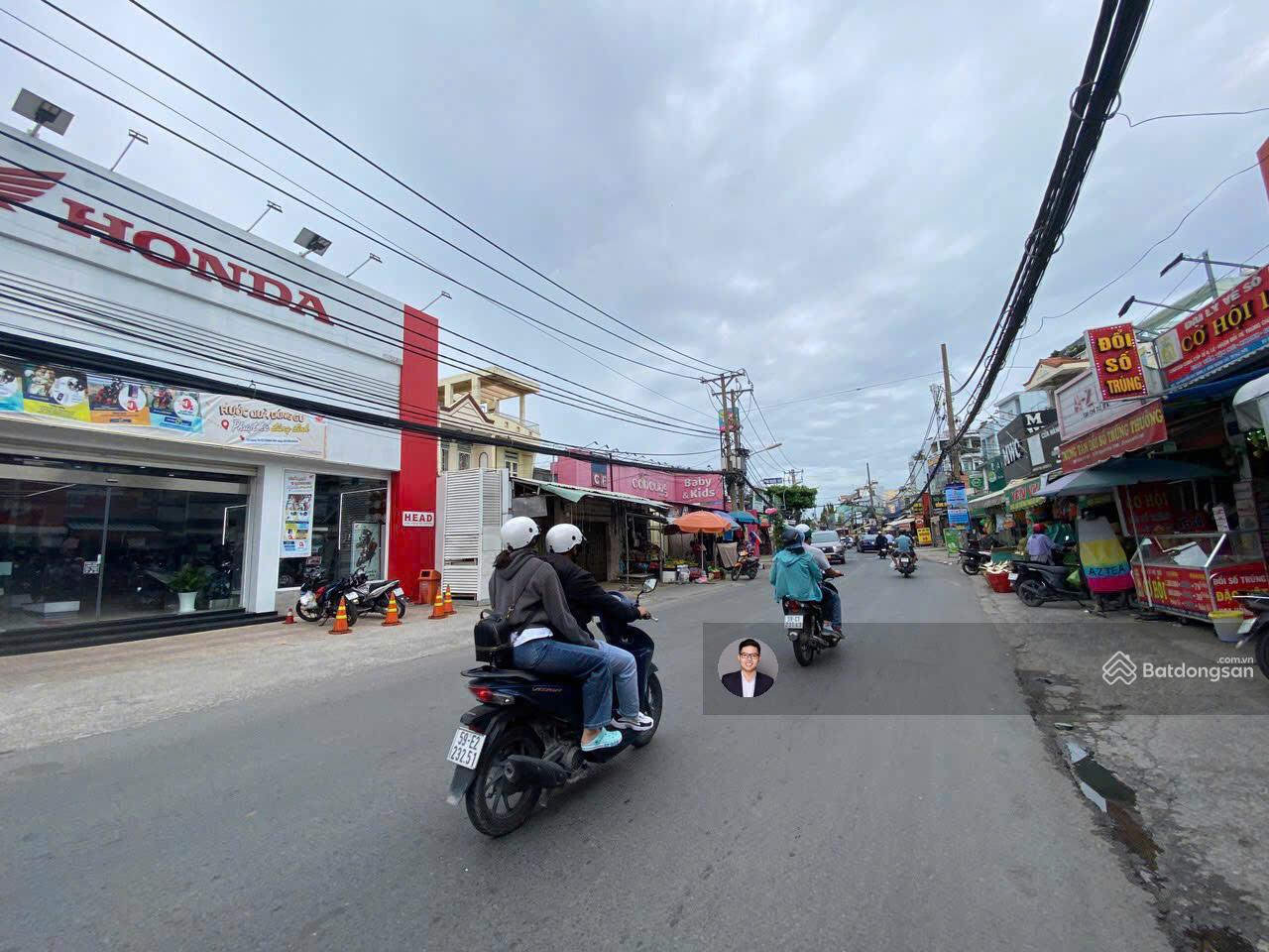 Siêu vị trí! Bán nhà mặt tiền Nguyễn Duy Trinh - DT 25x35m. CN 805m2 - XD Hầm 7 tầng - Giá 65 tỷ tl