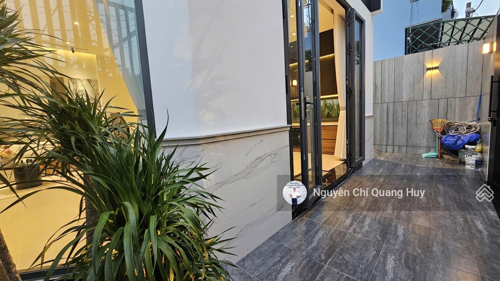 Nhà góc phố xây dựng mới hiện đại tâm huyết từ chủ đầu tư-hẻm Dương Cát Lợi cách cầu Phú Xuân 200m