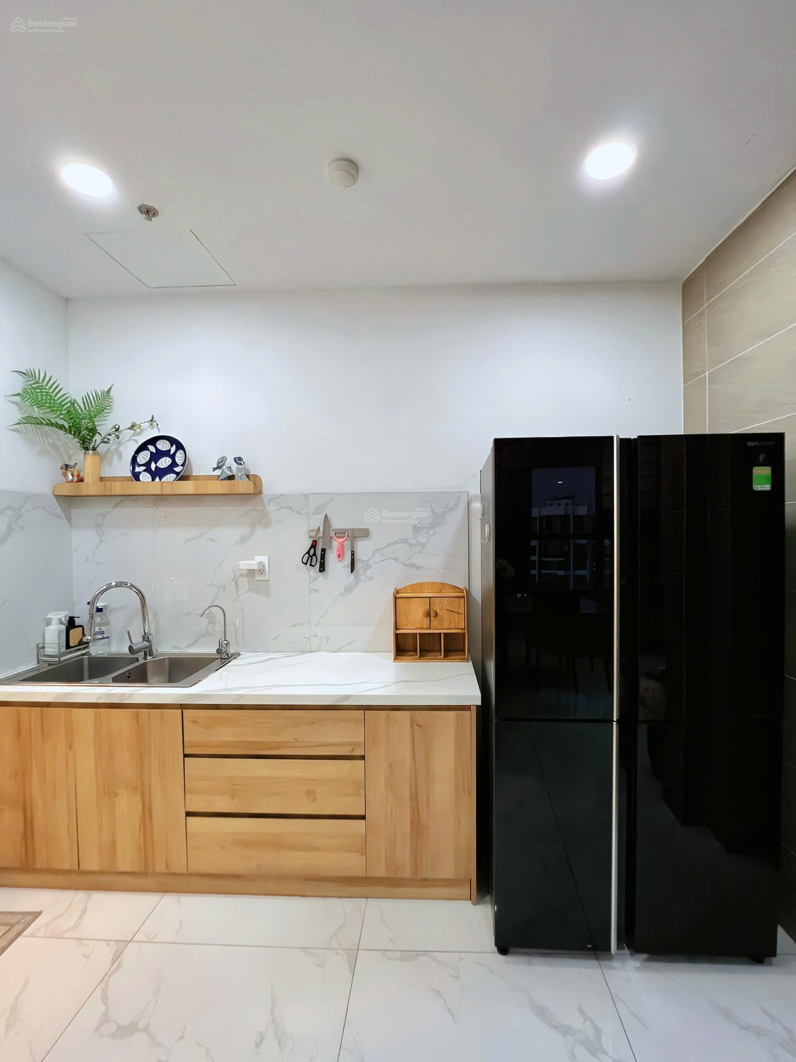Cần cho thuê căn hộ 3PN Duplex thông tầng Precia tầng cao view xem bắn pháo hoa, có sân vườn riêng