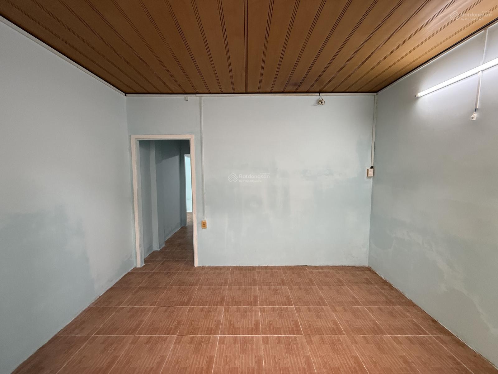 GIÁ : 2 TỶ 650 ( 36.2m2 ) NHÀ CẤP 4 ( 5M x 7.5M ) P.TÂN TẠO BÌNH TÂN