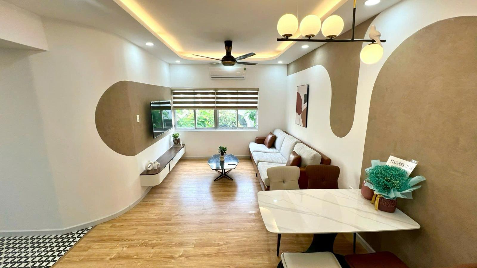 Bán CH Hưng Vượng 2. 61m2 2 phòng ngủ, nhà mới. Giá 4 tỷ 650. Đang có HDT lâu dài