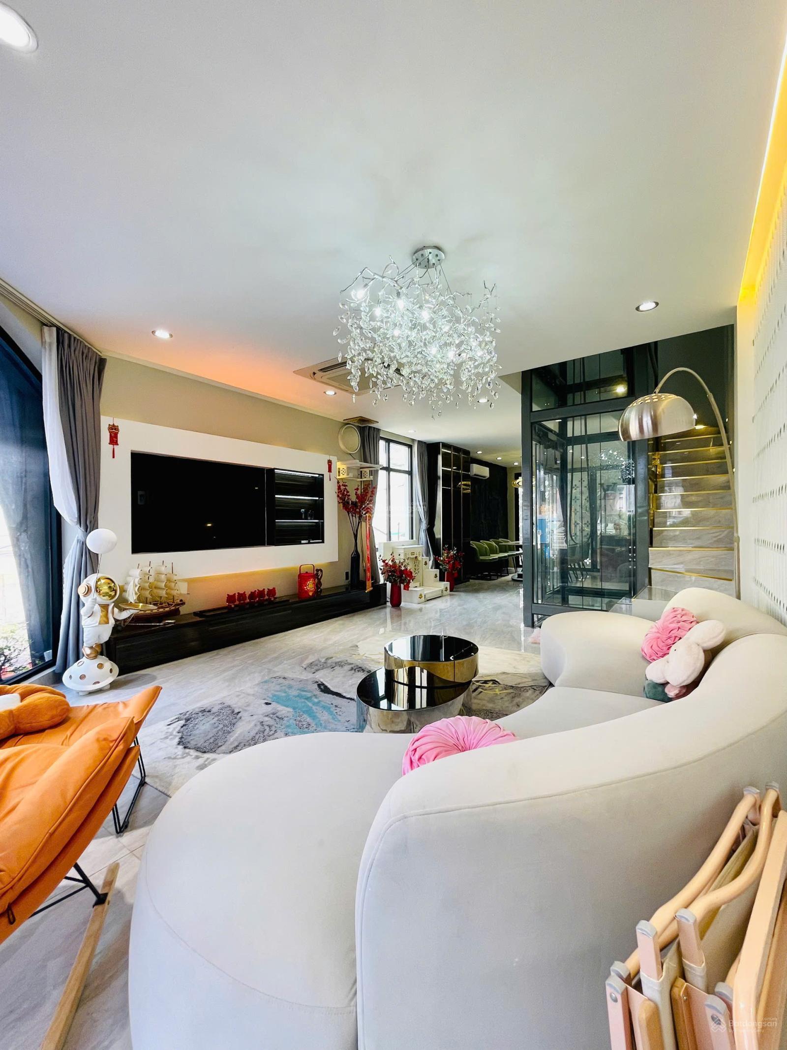 Quá rẻ!!! Sát Cộng Hòa - khu sân bay - dt 4,7x24m - 4 tầng - chỉ nhỉnh 15 tỷ còn thương lượng