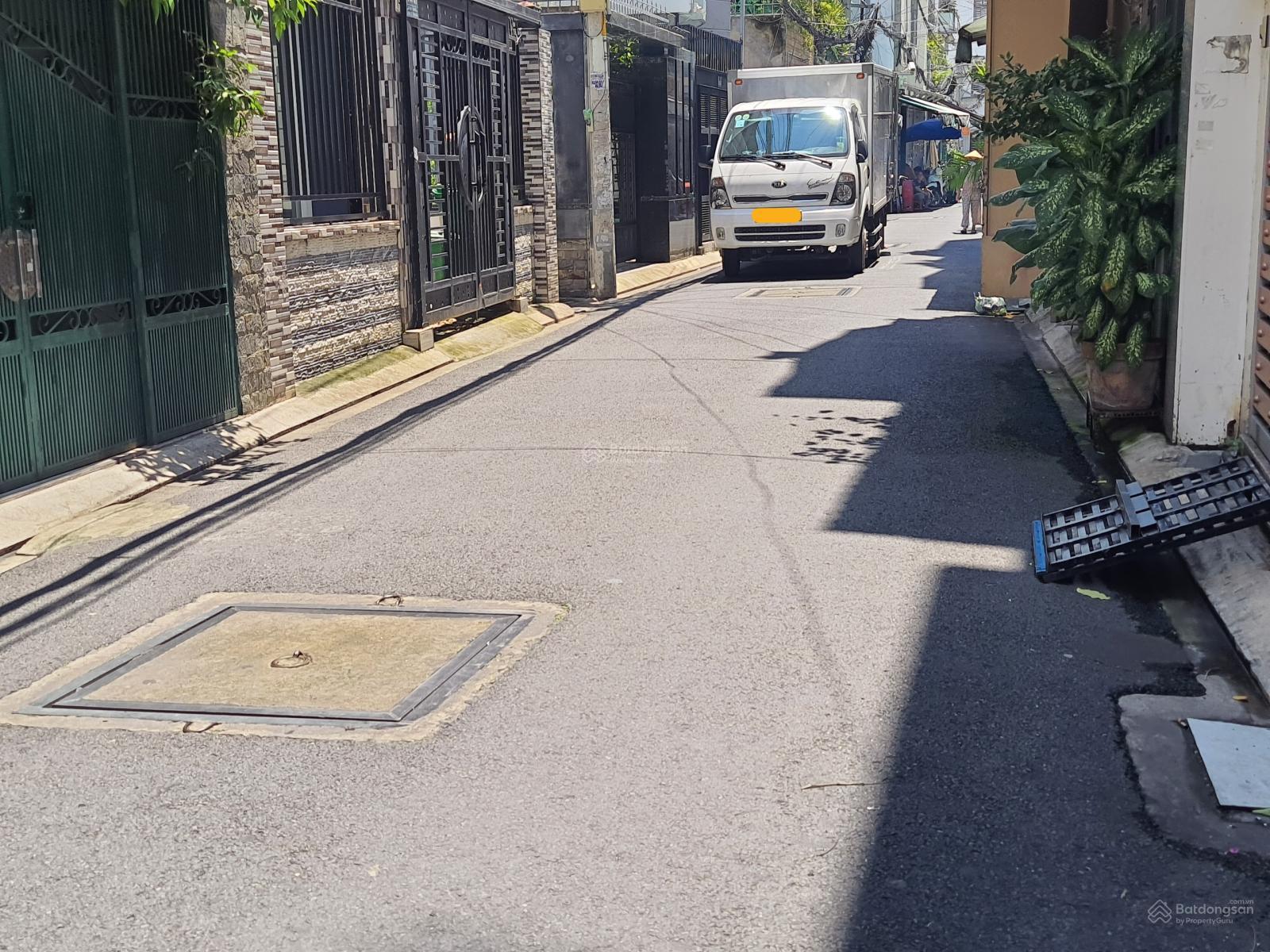 4x11m, 4 lầu, HĐ thuê 25tr, Nhà hxh Phan Đình Phùng, gần ngã tư Phú Nhuận, Bán 8.5 tỷ