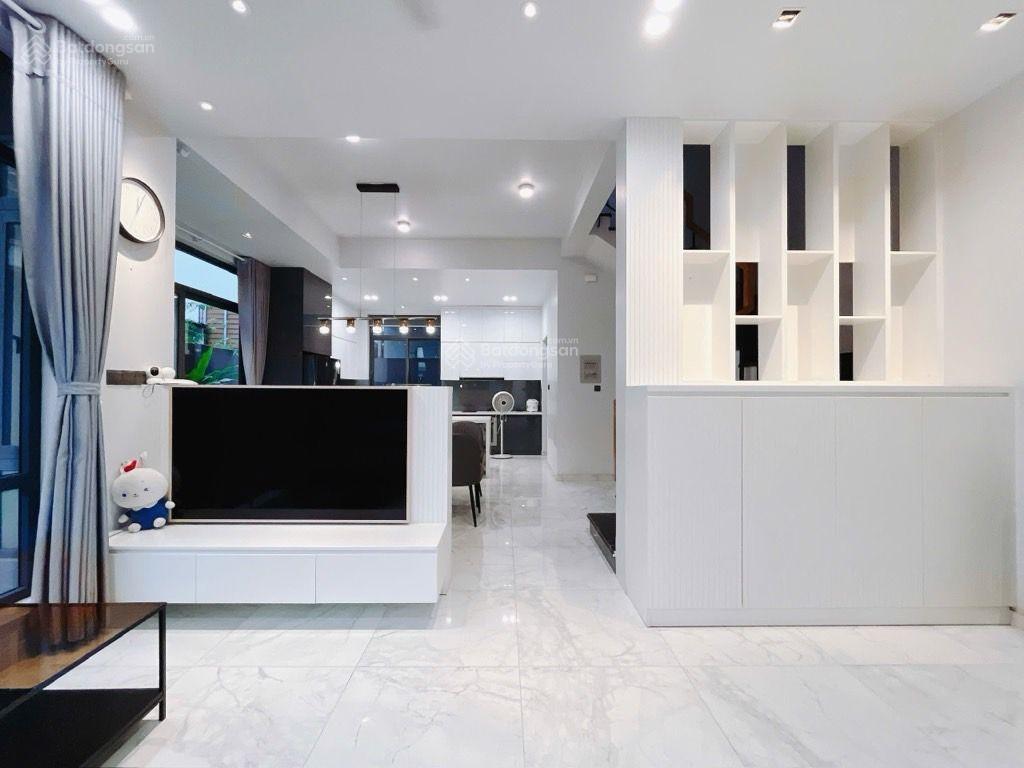 Bán nhà mặt tiền 4 tầng đường Quản Trọng Linh ngang 9m gần chợ giáp Quận 7 Tặng nội thất lung linh Bán nhà mặt tiền 4 tầng đường Quản Trọng Linh ngang 9m gần chợ giáp Quận 7 Tặng nội thất lung linh