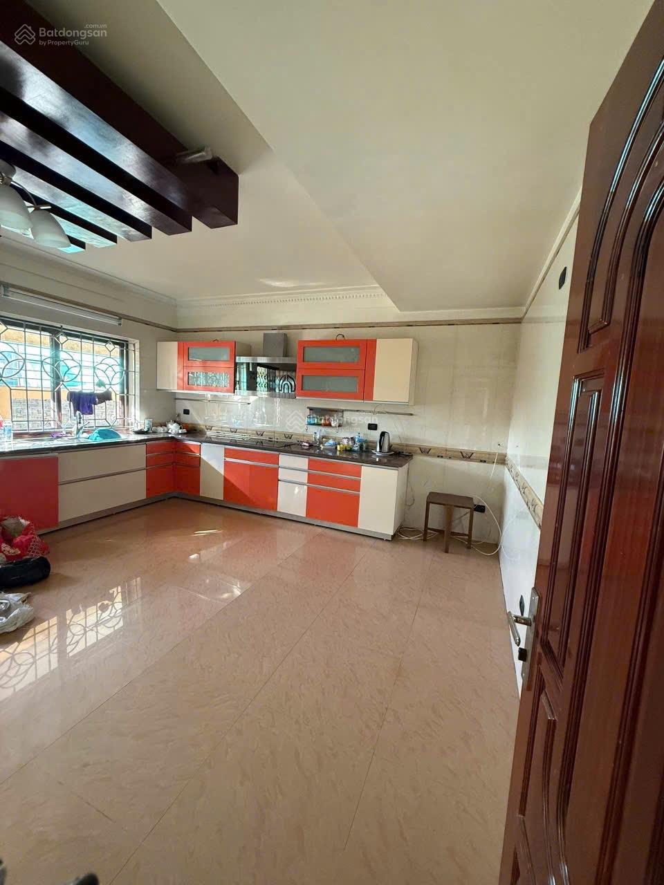 475- BÁN CĂN BIỆT THỰ LÊ HỒNG PHONG - Ngô quyền . Diện tích 253m ngang 14m x 4 tầng . Hướng ĐN