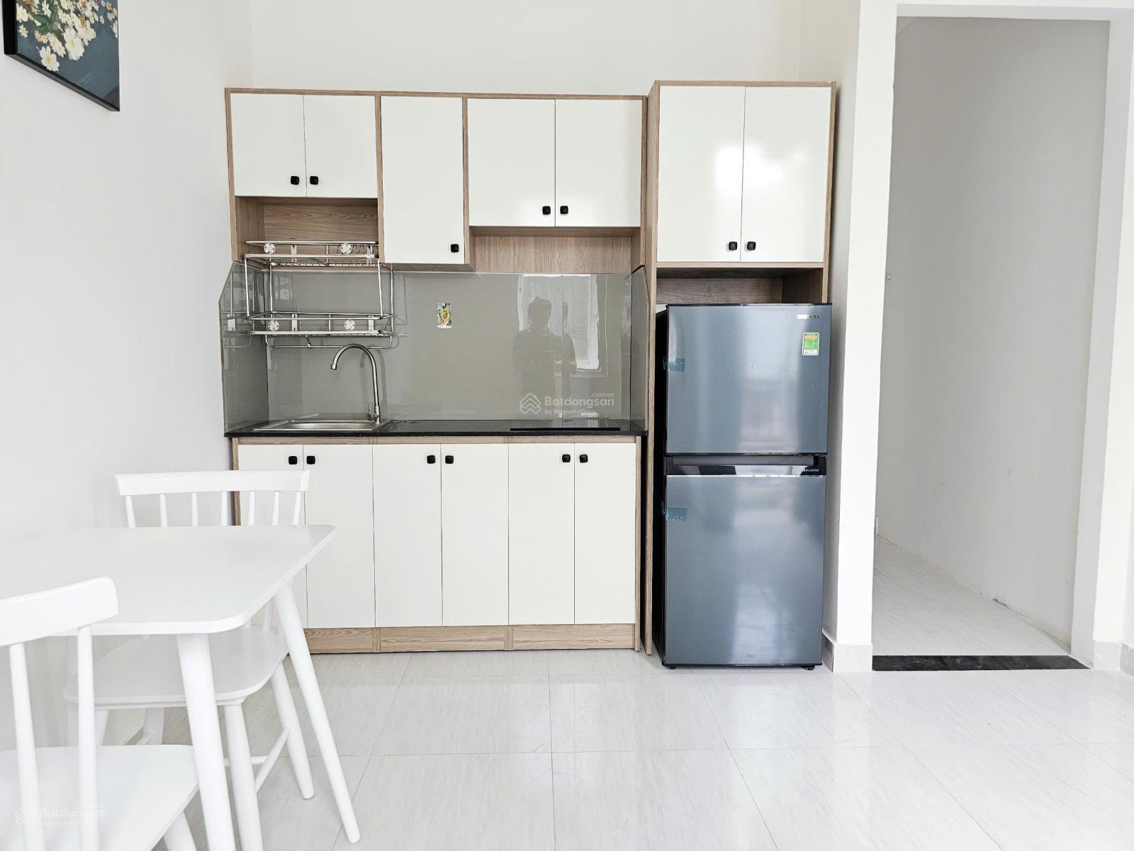 CC Mini 1 Phòng Ngủ riêng biệt. Phòng khách + ban công rộng, đầy đủ nội thất. Ngay vòng xoay Dakao