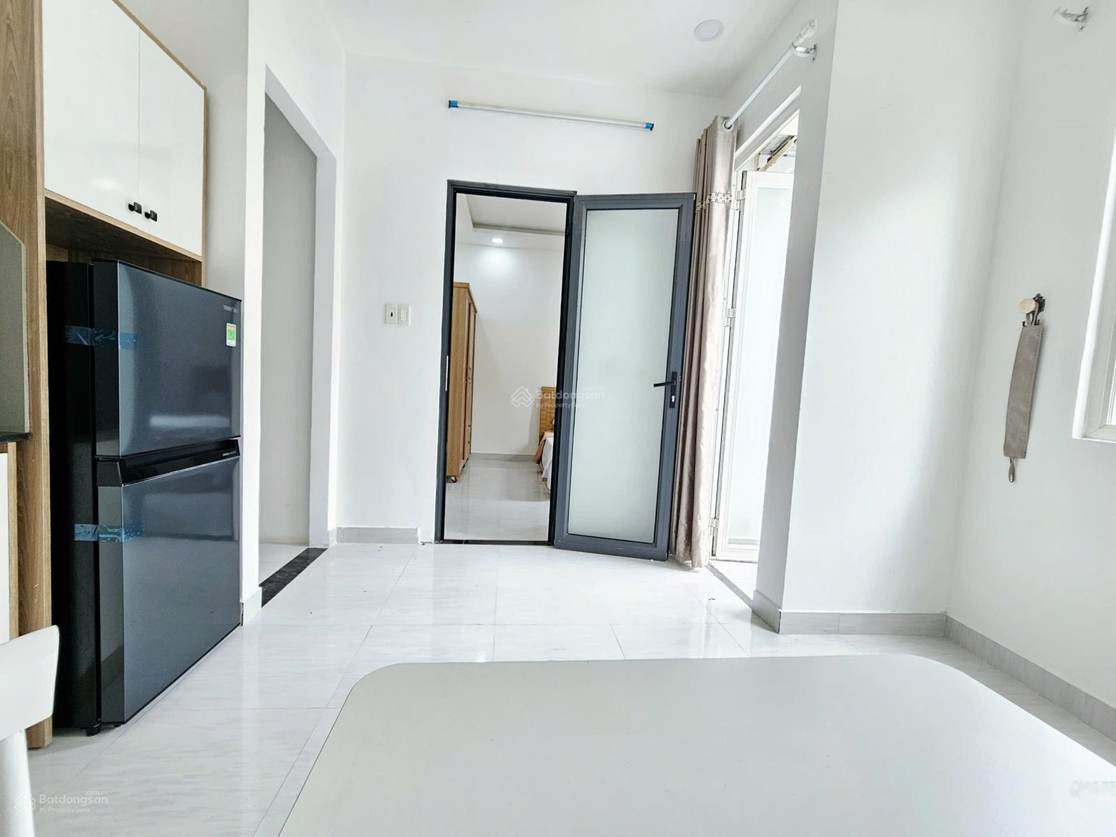 CC Mini 1 Phòng Ngủ riêng biệt. Phòng khách + ban công rộng, đầy đủ nội thất. Ngay vòng xoay Dakao