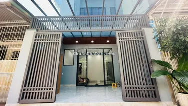 NHÀ GẦN BIỂN ĐƯỜNG D4 ,THÔNG LÊ THANH NGHỊ & NGUYỄN LỘ TRẠCH, PHƯỜNG NHA TRANG 8.3tỷ