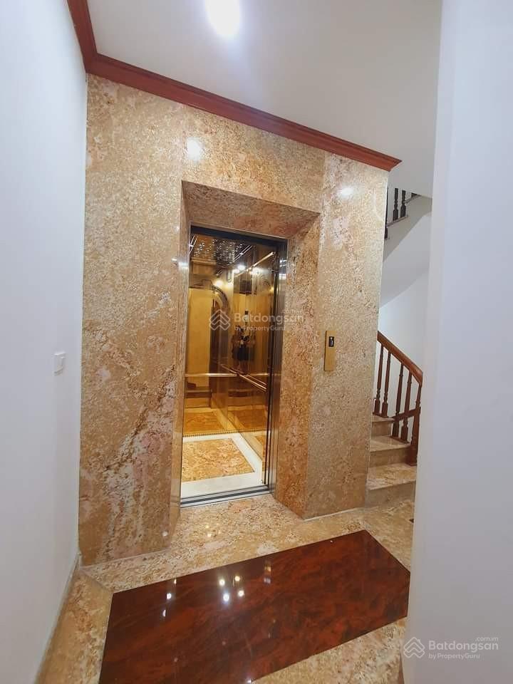 Chủ ngộp. Cần bán gấp. Nhà mặt phố kinh doanh, KV Phương Canh. 7T thang máy. DT 46.6m2 * 13.5 tỷ