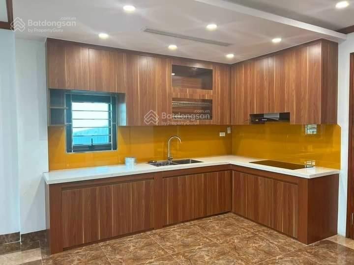 Chủ ngộp. Cần bán gấp. Nhà mặt phố kinh doanh, KV Phương Canh. 7T thang máy. DT 46.6m2 * 13.5 tỷ