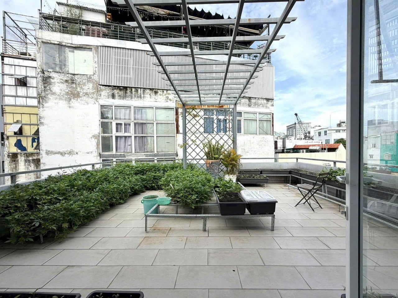 Góc 2MT 8m nở hậu CT hầm 6 tầng. Phạm Văn Bạch. 8x17m. CN 128.672m2. Cấp 4. HĐT: 55tr. Giá 19,2 tỷ