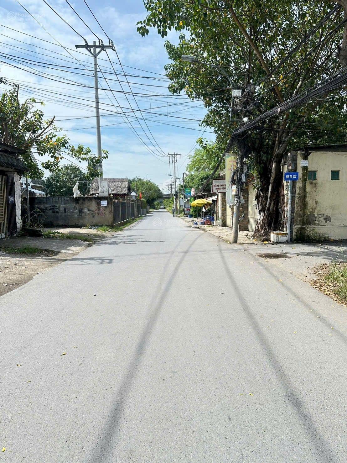 Chính chủ bán lô 83m mặt tiền đường 963, phú hữu giá 5.5 tỷ ( Sổ sẵn )