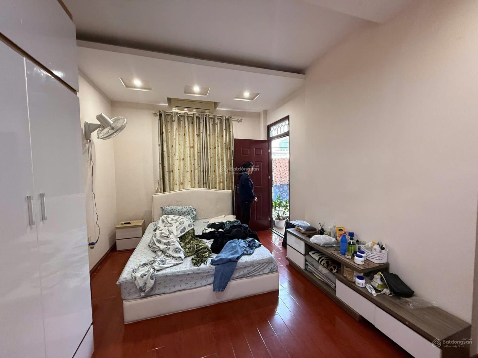 Bán nhà CCDV Quảng An,Tây Hồ - 140m2x7T,thang máy - 20m ra ôtô-còn mới,ngõ rộng,thoáng-giá hiếm